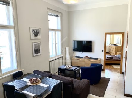 Pronájem bytu, 2+kk, 56 m²
