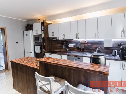 Prodej bytu, 6+kk, 162 m²
