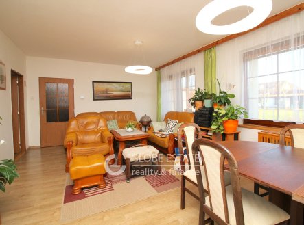 Prodej domu/vily, 329 m²