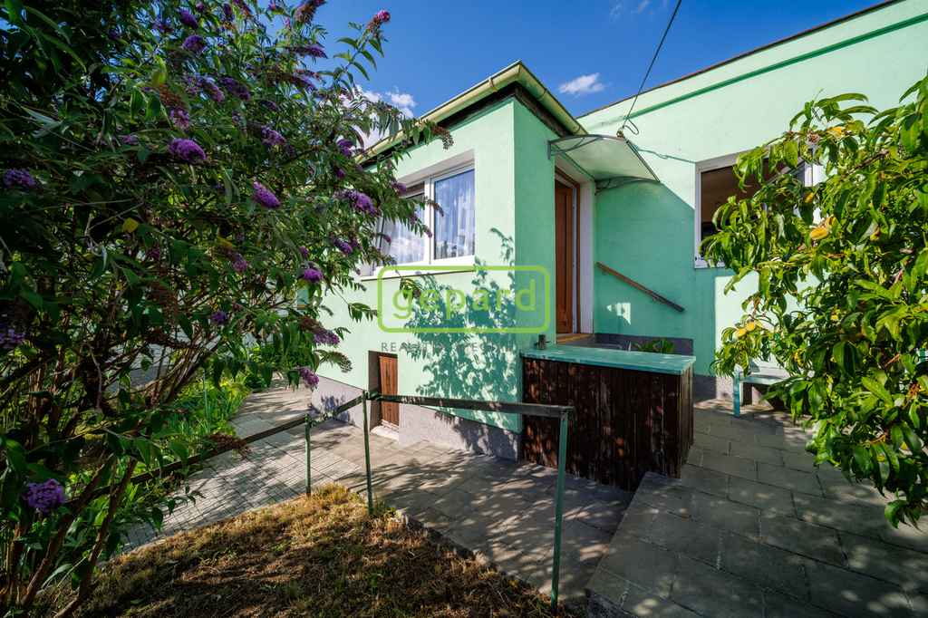 516a7221-hdr.jpg