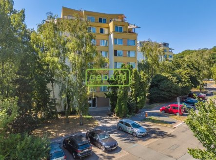 Pronájem bytu, 3+kk, 62 m²