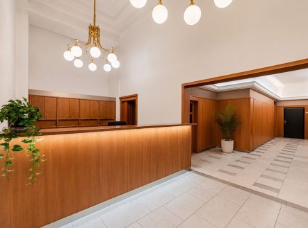 Prodej jiné komerční nemovitosti, 1 800 m²