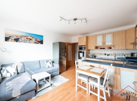 1000047330 | Prodej bytu, 2+kk, 42 m²