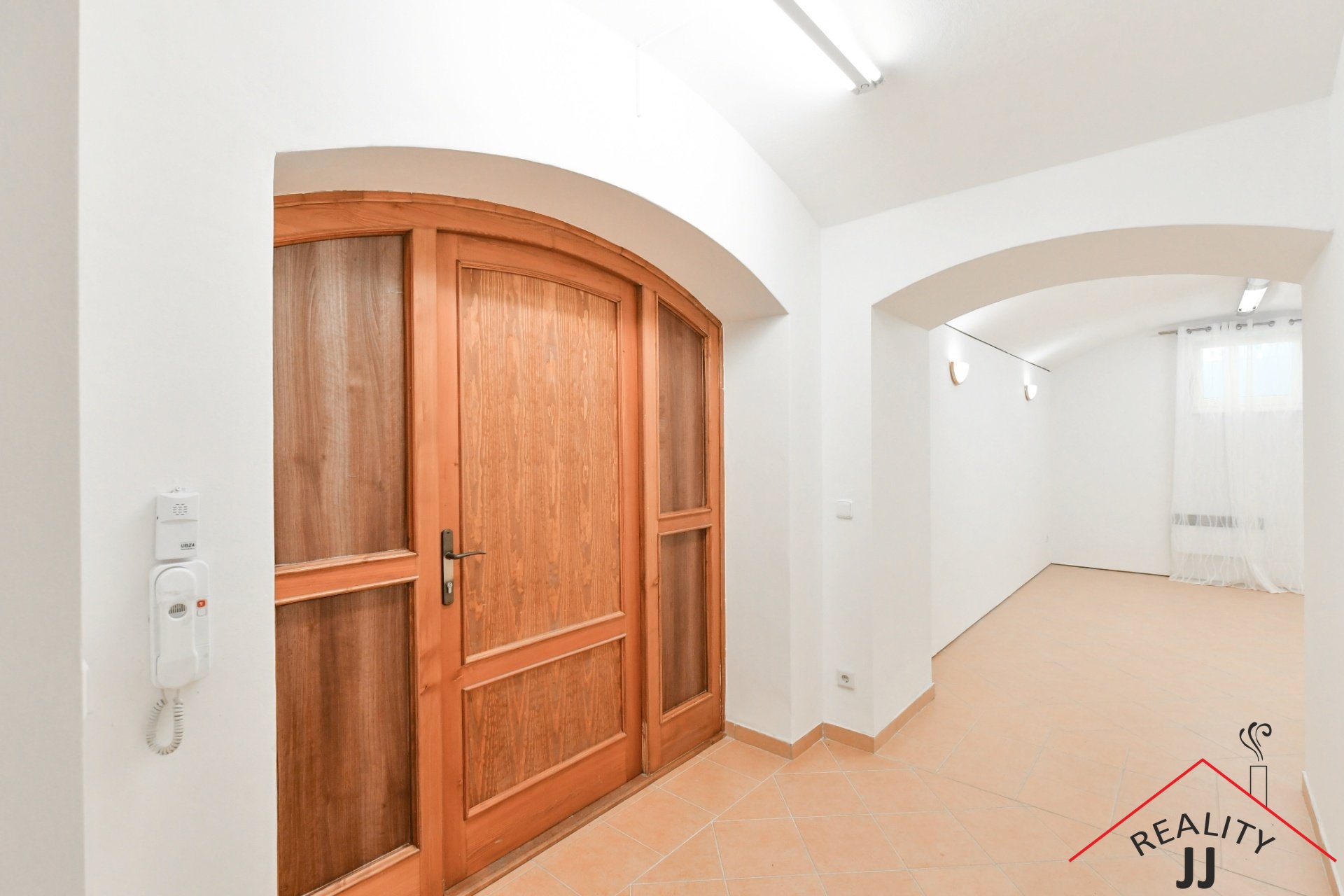 prodej-atelieru-2-kk-44m2-oldrichova-praha-2-nusle-peg-7311-769a87 (1)
