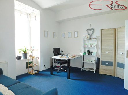 Pronájem kanceláře, 91 m²