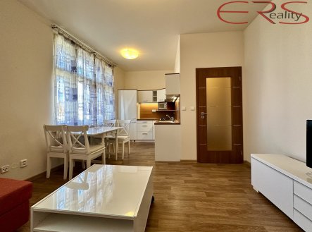 Pronájem bytu, 2+kk, 44 m²