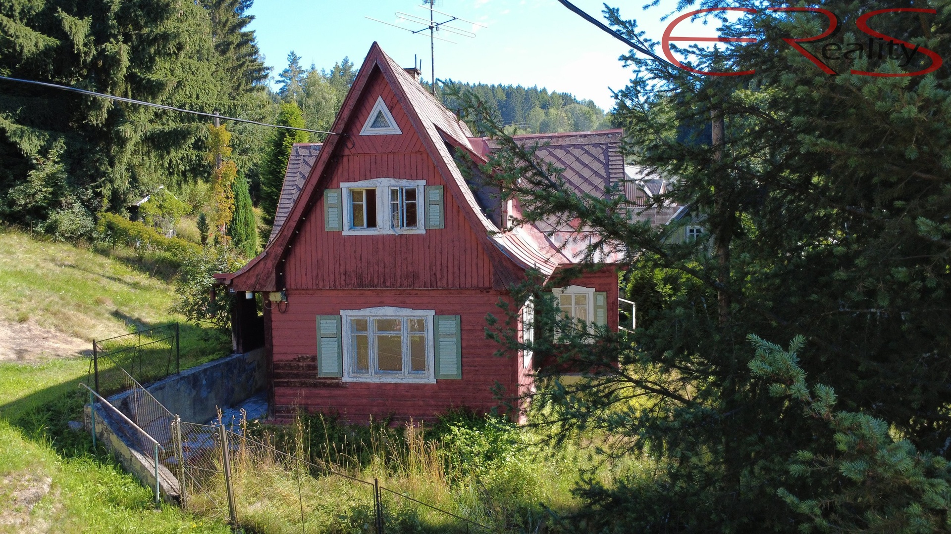 Dům