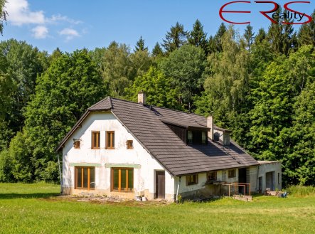 Prodej hotel, 394 m²
