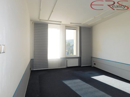 Pronájem kanceláře, 91 m²