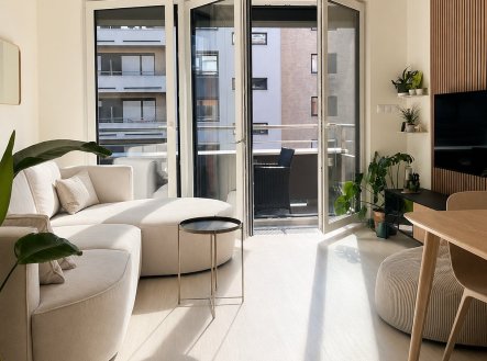 Pronájem bytu, 2+kk, 55 m²