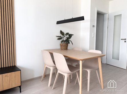 Pronájem bytu, 2+kk, 55 m²