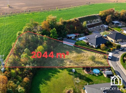 Prodej pozemku pro bydlení, 2 044 m²
