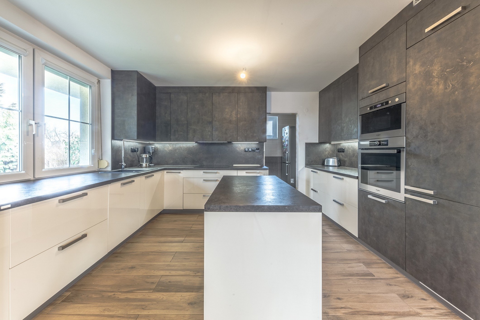 Prodej rodinného domu, 260 m², se zahradou 785m2 - Praha - Klánovice