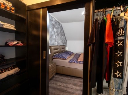 . | Prodej - dům/vila, 181 m²