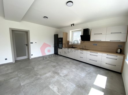 Pronájem domu/vily, 91 m² obrázek