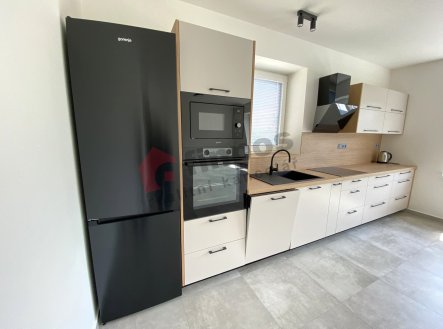 Pronájem domu/vily, 91 m²