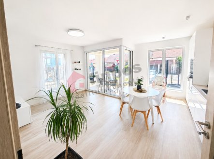 Pronájem bytu, 3+kk, 68 m²