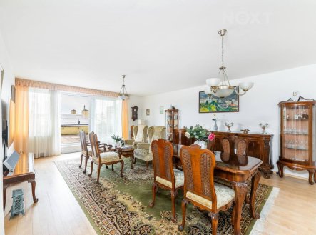 Pronájem bytu, 3+kk, 140 m²