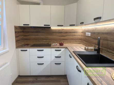 Pronájem bytu, 4+1, 83 m²