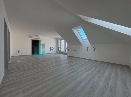 Prodej bytu, 3+kk, 93 m²