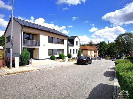 Prodej domu/vily, 328 m²