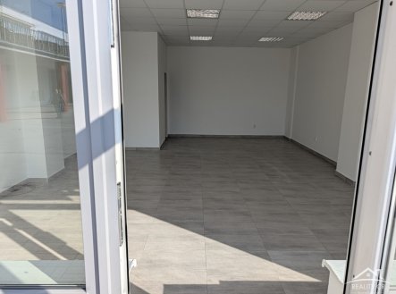 Pronájem obchodní prostory, 43 m²