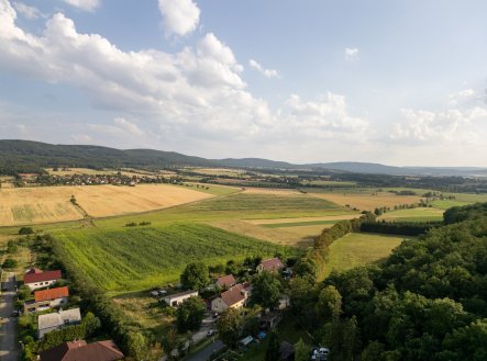 Prodej pozemku pro bydlení, 1 215 m²