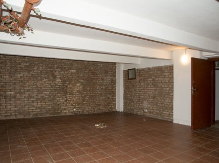 Pronájem komerčního objektu, sklad, 91 m²