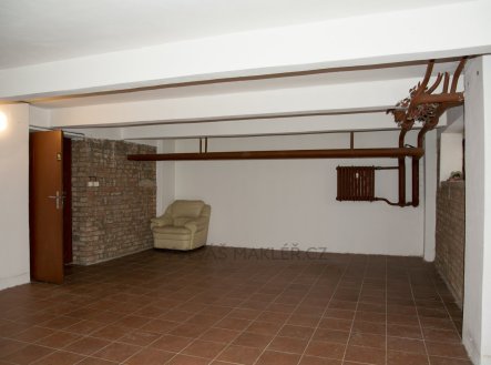 Pronájem komerčního objektu, sklad, 91 m²