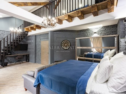 Prodej hotel, 2 100 m²