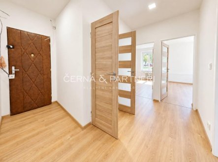 Pronájem bytu, 2+1, 60 m²