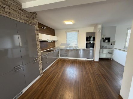 Prodej domu/vily, 300 m²