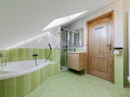 Prodej bytu, 4+kk, 96 m²