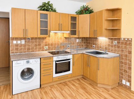 Pronájem bytu, 1+kk, 34 m²