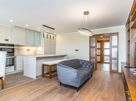 Pronájem bytu, 3+kk, 70 m²