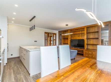 Pronájem bytu, 3+kk, 70 m²
