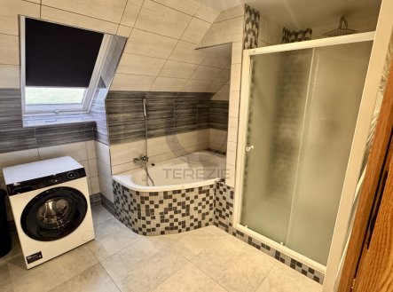 Pronájem bytu, 2+1, 81 m²