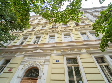 Pronájem bytu, 3+kk, 106 m²