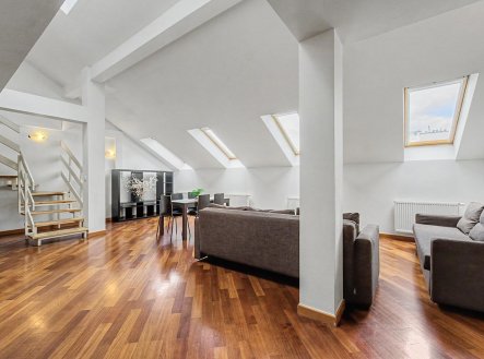 Pronájem bytu, 3+kk, 106 m²