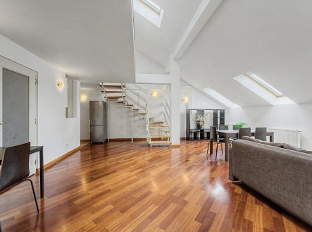 Pronájem bytu, 3+kk, 106 m²