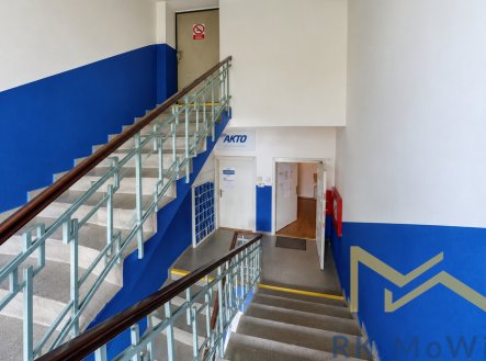 Prodej kanceláře, 2 150 m²