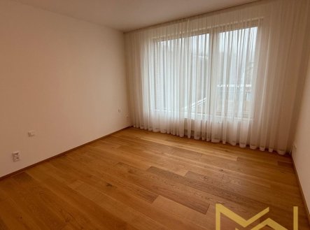 Pronájem bytu, 3+kk, 85 m²