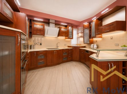 Prodej bytu, 4+kk, 156 m²