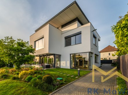 Prodej domu/vily, 830 m²