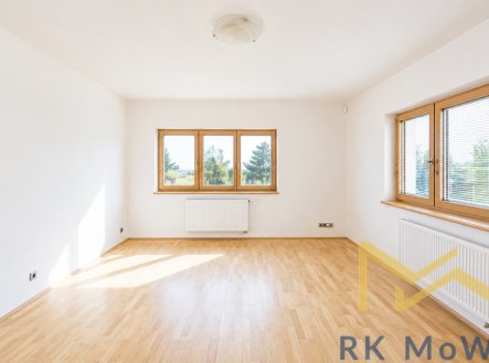 Pronájem domu/vily, 350 m²
