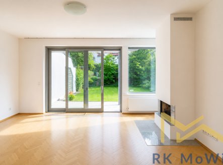 Pronájem domu/vily, 230 m²
