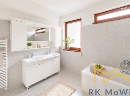 Pronájem domu/vily, 259 m²