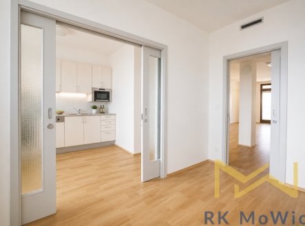Pronájem kanceláře, 168 m²