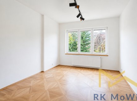Pronájem kanceláře, 801 m²