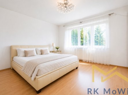Pronájem domu/vily, 253 m²
